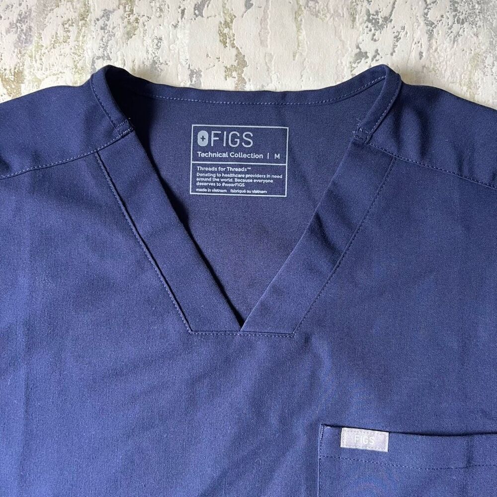 Figs Technical Collection Navy Chisec Scrub Top - image 4